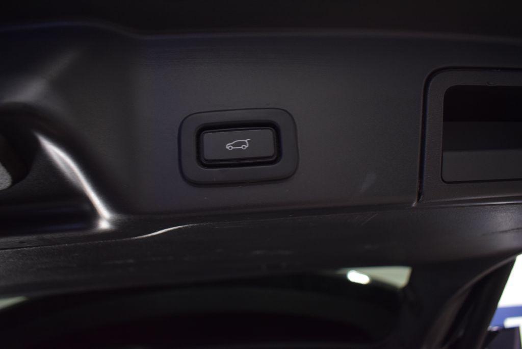 used 2020 Land Rover Range Rover Evoque car, priced at $26,987