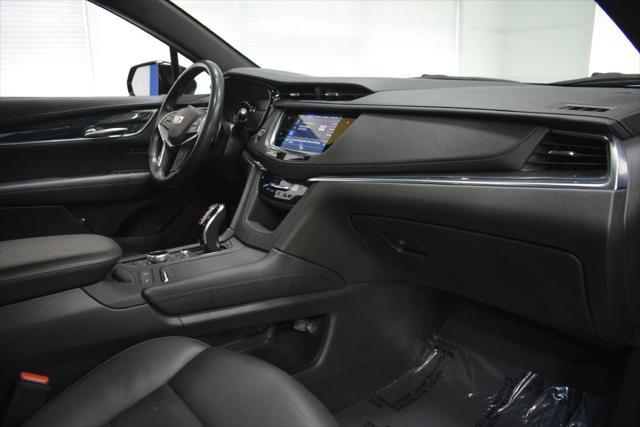 used 2022 Cadillac XT5 car, priced at $29,374