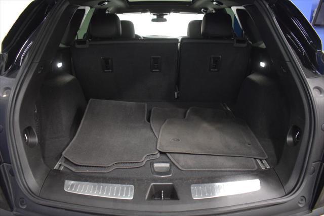 used 2022 Cadillac XT5 car, priced at $29,374