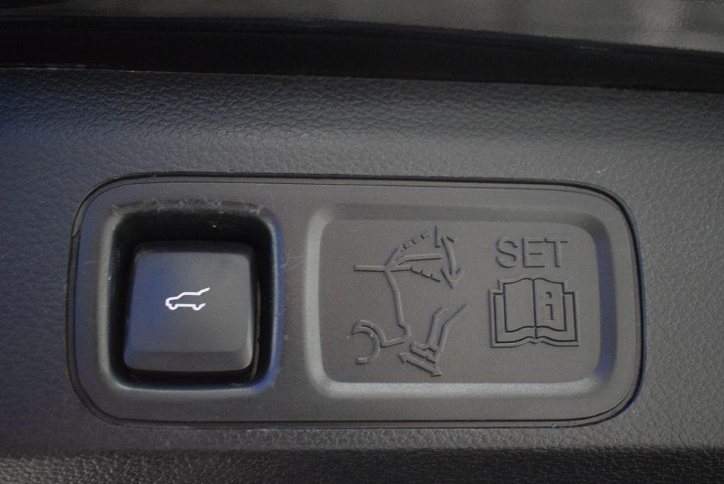 used 2020 Lincoln Navigator car, priced at $37,964