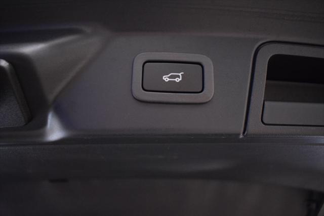 used 2020 Land Rover Range Rover Velar car, priced at $26,983