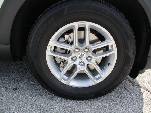 new 2025 Ford Explorer car, priced at $45,605
