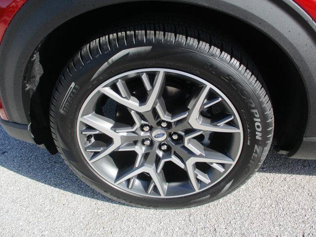 new 2025 Ford Explorer car, priced at $59,440