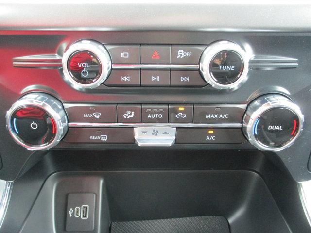 new 2025 Ford F-150 car, priced at $52,430