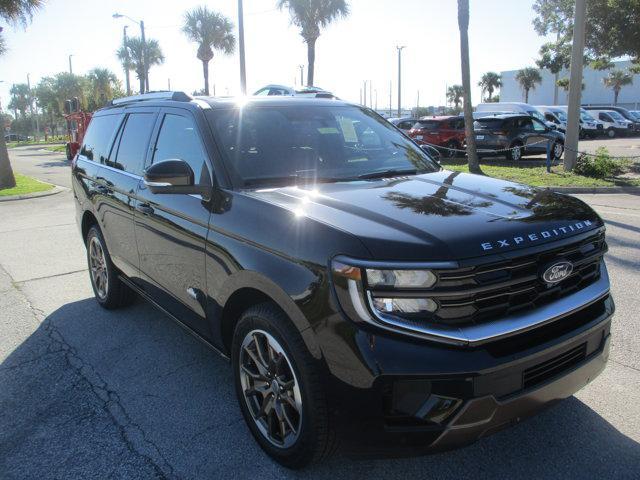 new 2025 Ford Expedition car, priced at $86,755