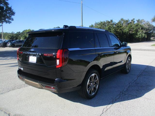 new 2025 Ford Expedition car, priced at $86,755