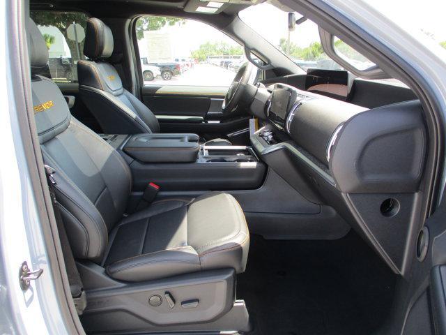 new 2025 Ford Expedition car, priced at $84,515
