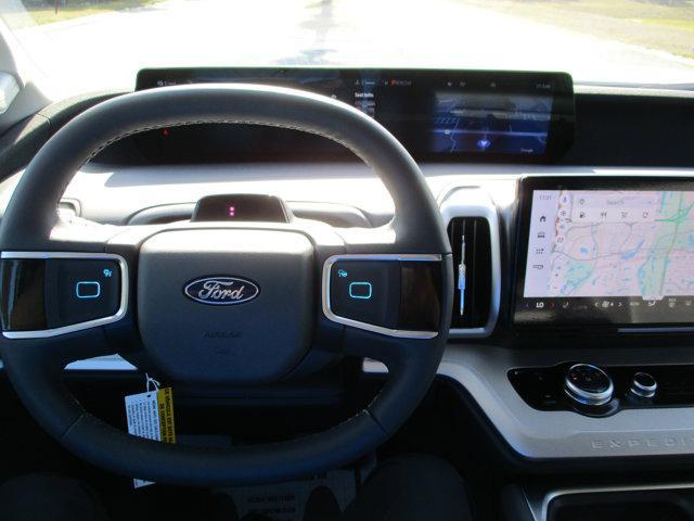 new 2025 Ford Expedition car, priced at $69,205