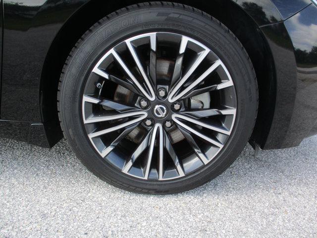 used 2017 Nissan Maxima car, priced at $17,995