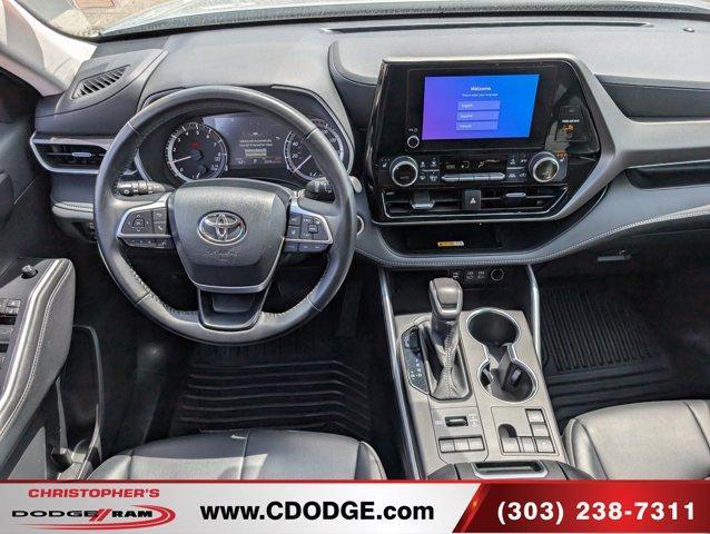 used 2024 Toyota Highlander car, priced at $40,983