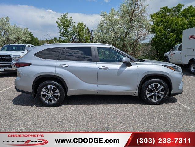 used 2024 Toyota Highlander car, priced at $40,983