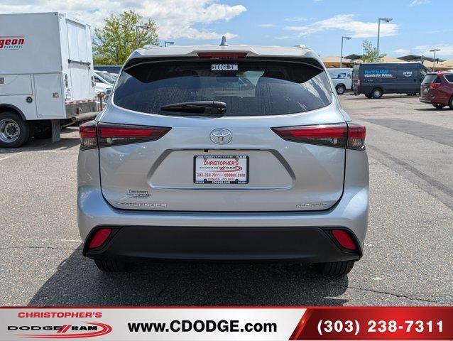 used 2024 Toyota Highlander car, priced at $40,983