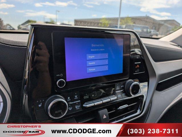 used 2024 Toyota Highlander car, priced at $40,983