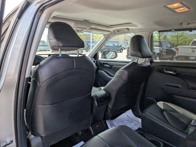 used 2024 Toyota Highlander car, priced at $41,992