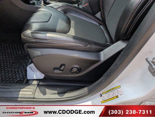 used 2019 Jeep Cherokee car, priced at $21,964