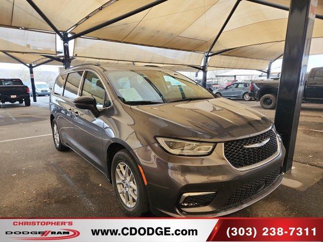 used 2022 Chrysler Pacifica car