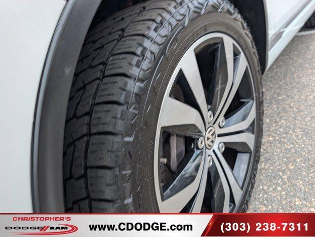 used 2017 Volkswagen Touareg car, priced at $14,977