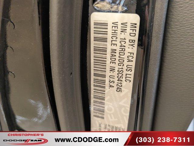 new 2025 Dodge Durango car, priced at $40,304