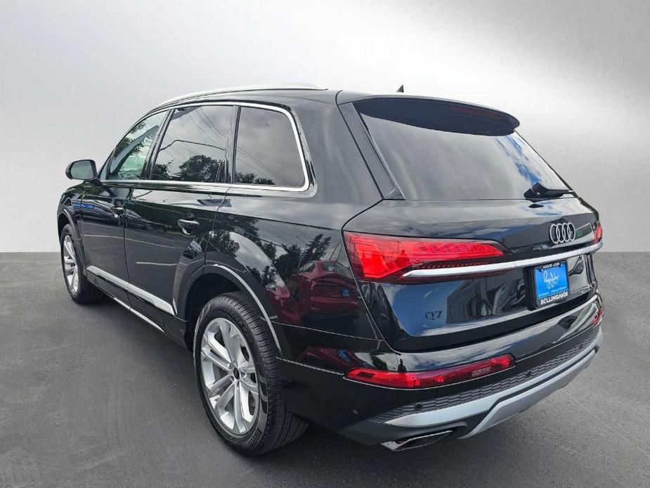 new 2025 Audi Q7 car, priced at $65,650