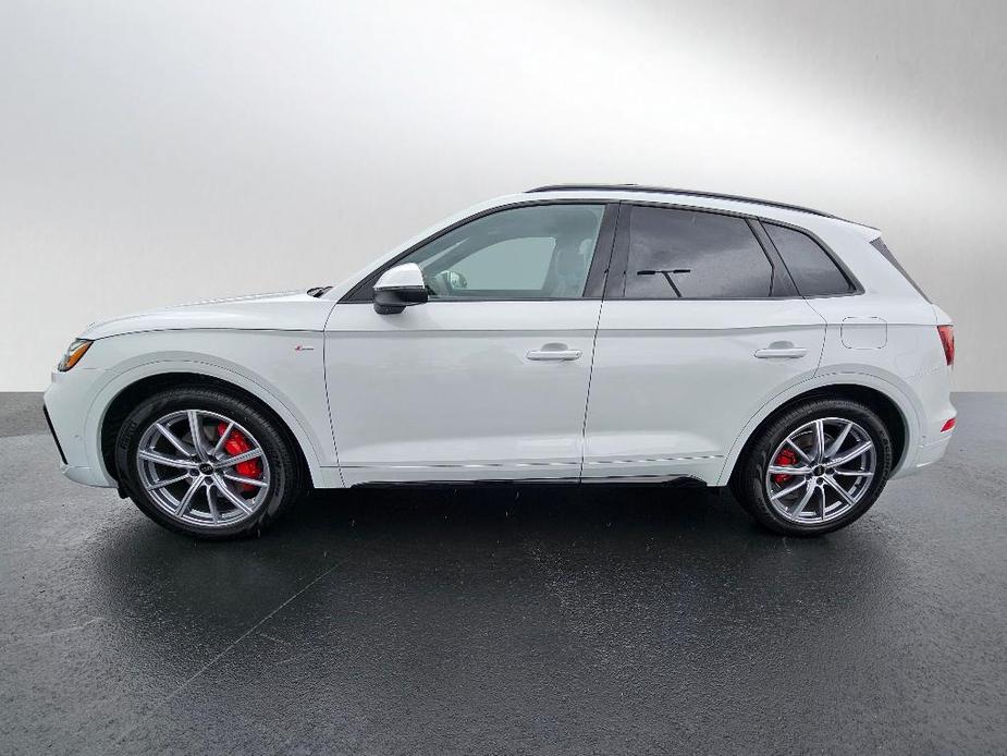 new 2024 Audi Q5 e car, priced at $75,695