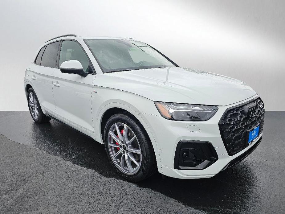 new 2024 Audi Q5 e car, priced at $75,695