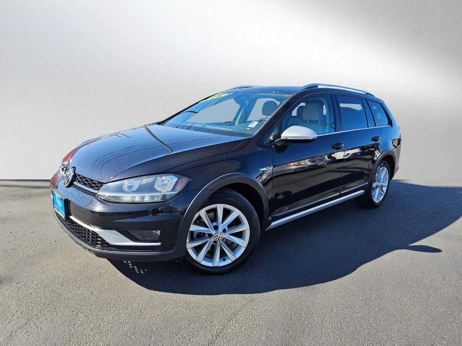 used 2019 Volkswagen Golf Alltrack car, priced at $24,590