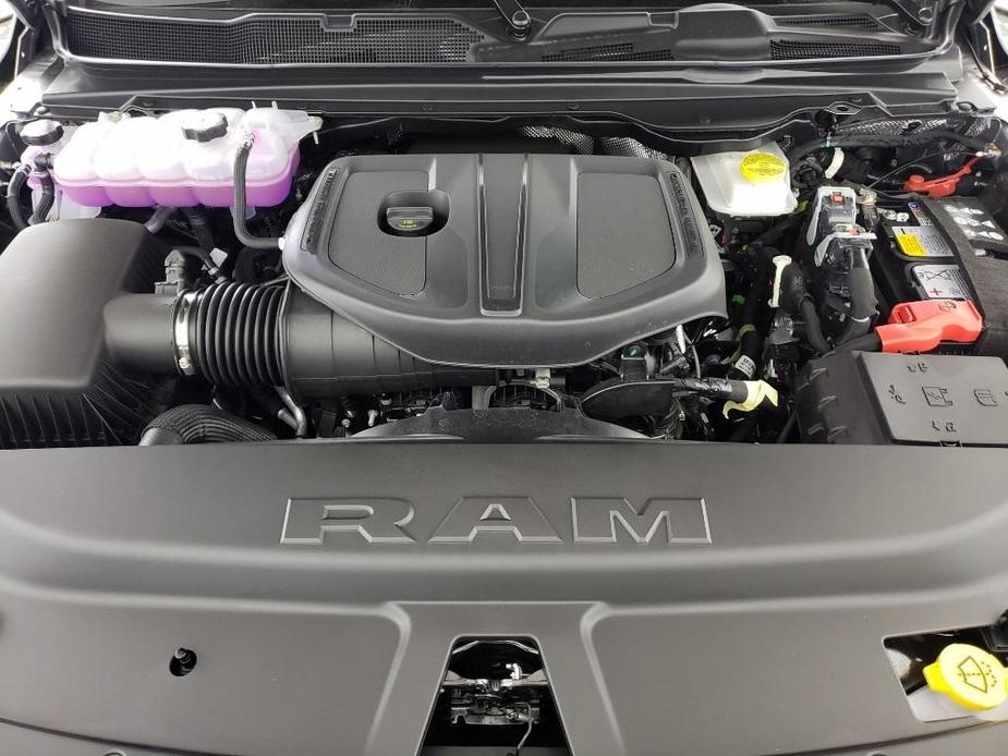 new 2025 Ram 1500 car, priced at $51,472