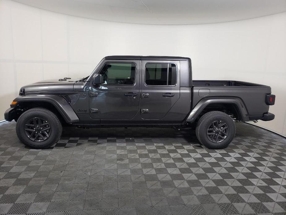 new 2024 Jeep Gladiator car, priced at $41,207