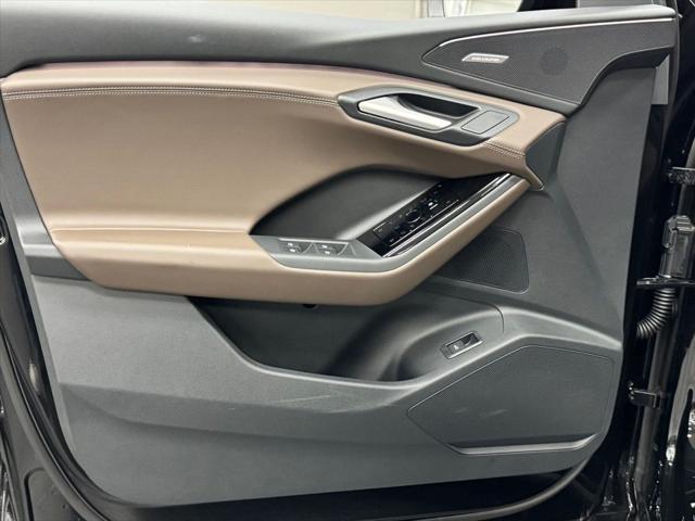 new 2025 Audi Q6 e-tron car, priced at $76,200