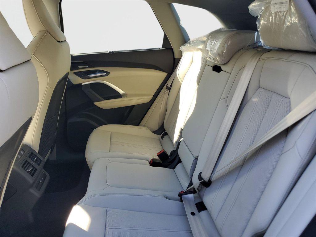 new 2025 Audi Q5 car, priced at $54,396