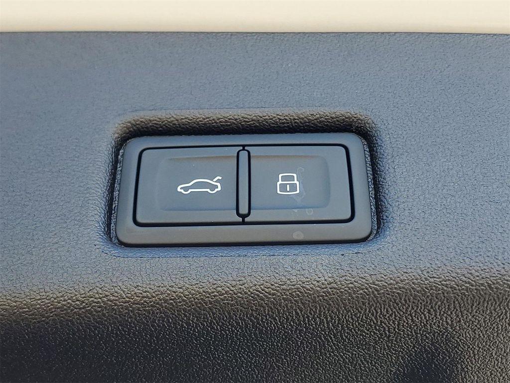 new 2025 Audi Q5 car, priced at $54,396