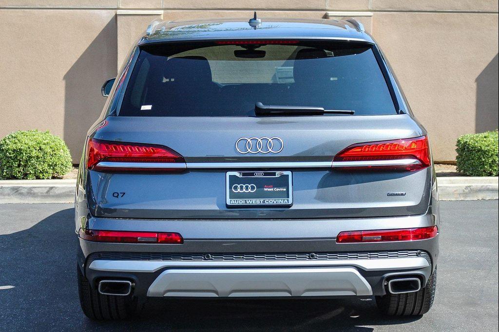 new 2026 Audi Q7 car, priced at $73,204