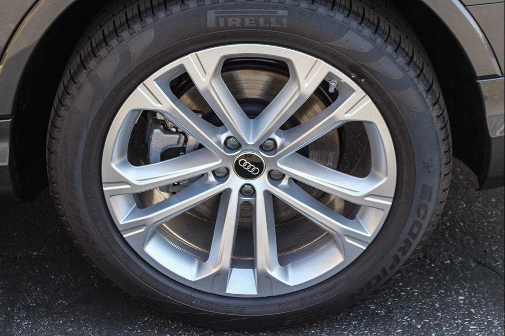 new 2026 Audi Q7 car, priced at $73,204