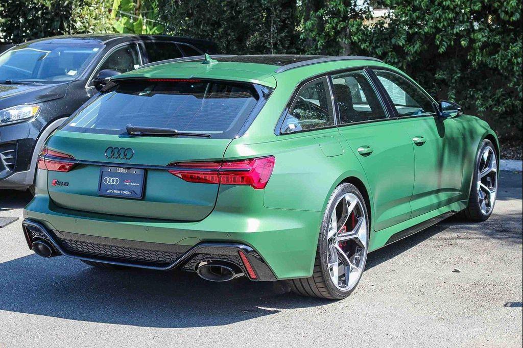 new 2025 Audi RS 6 Avant car, priced at $158,490