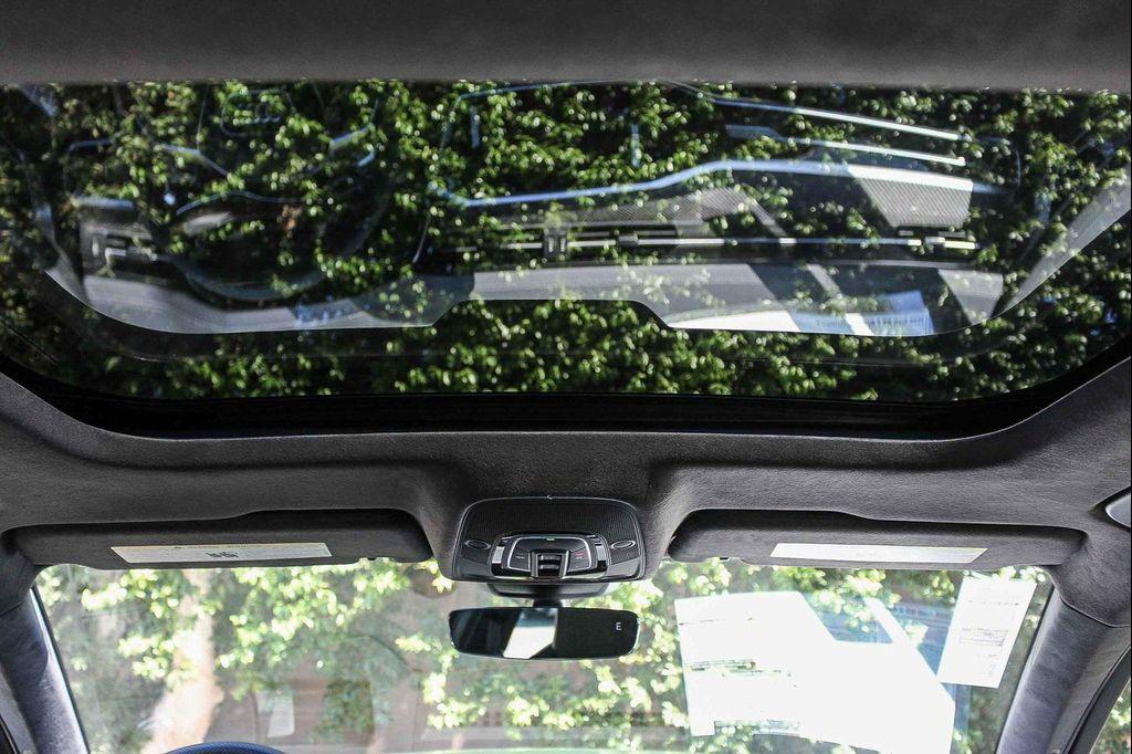 new 2025 Audi RS 6 Avant car, priced at $158,490