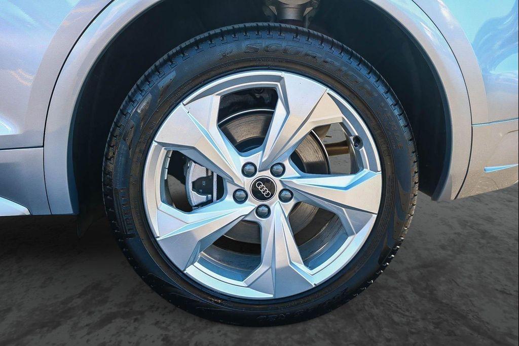 used 2025 Audi Q5 car, priced at $44,018