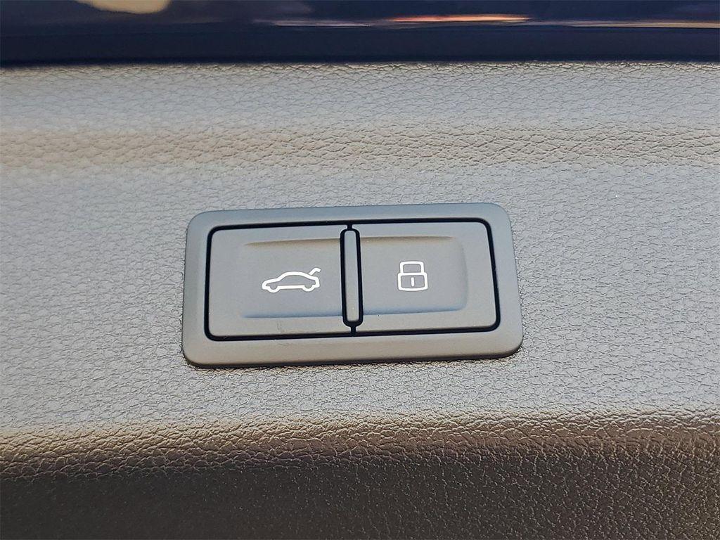 new 2025 Audi Q3 car, priced at $39,532