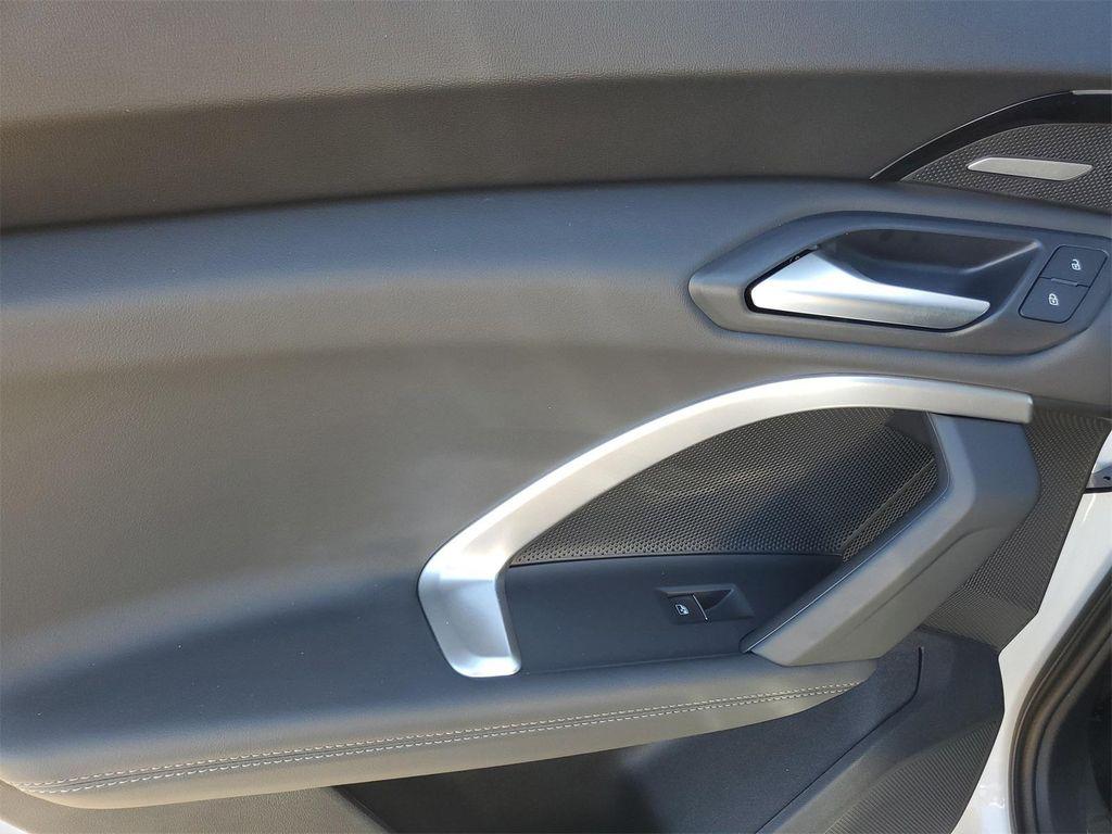 new 2025 Audi Q5 car, priced at $55,701