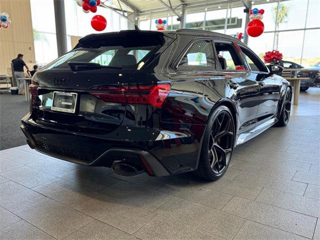 new 2025 Audi RS 6 Avant car, priced at $151,740