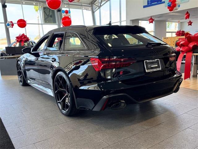 new 2025 Audi RS 6 Avant car, priced at $151,740
