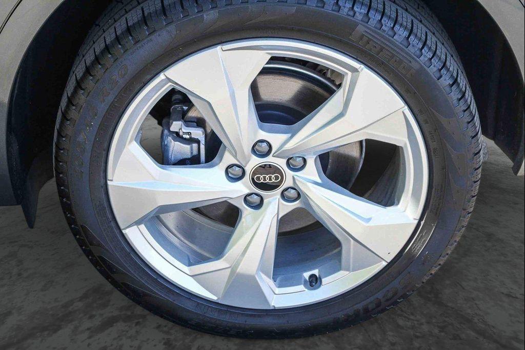 used 2025 Audi Q5 car, priced at $43,997