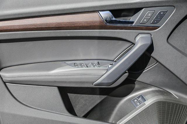 new 2025 Audi Q5 car, priced at $59,795