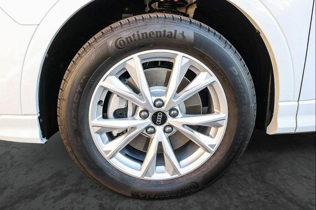 new 2025 Audi Q3 car, priced at $39,757