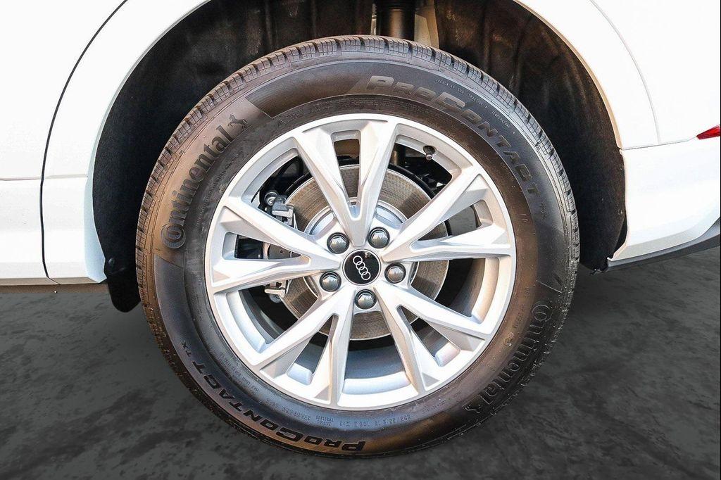 new 2025 Audi Q3 car, priced at $39,757