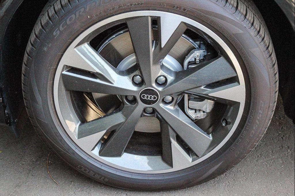 new 2025 Audi Q4 e-tron car, priced at $61,275