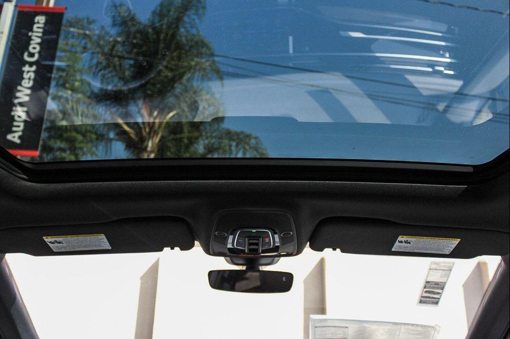 new 2025 Audi Q7 car, priced at $67,622