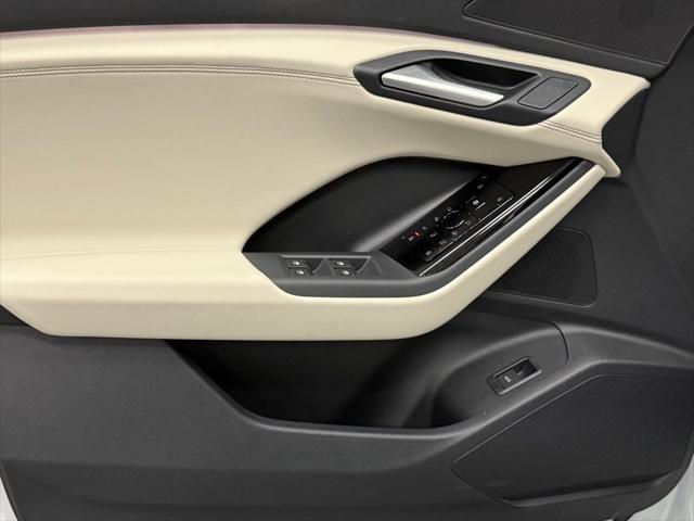 new 2025 Audi Q6 e-tron car, priced at $70,660