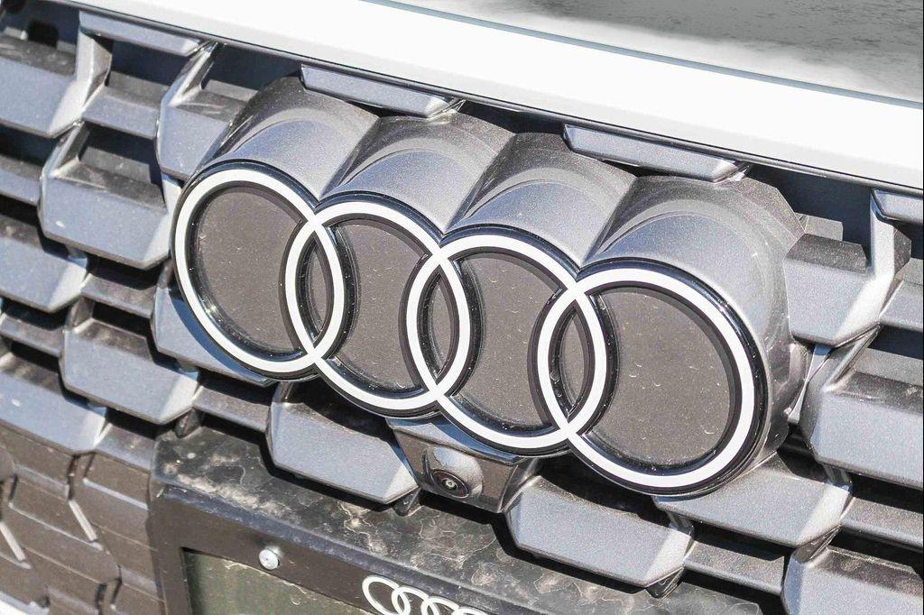 new 2025 Audi Q5 car, priced at $53,541