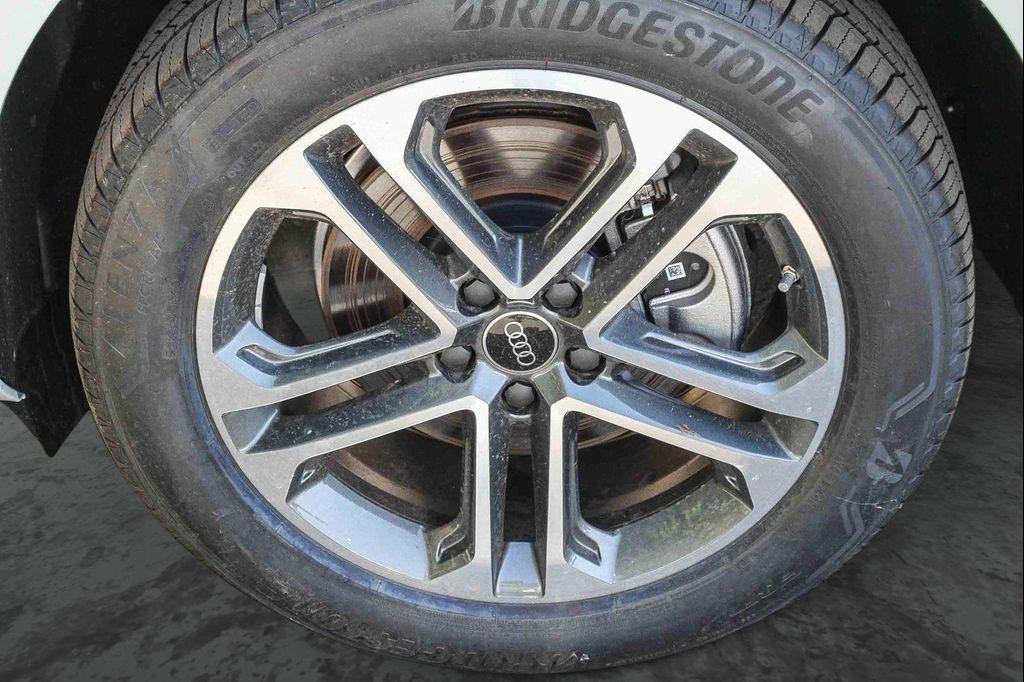 new 2025 Audi Q5 car, priced at $53,541