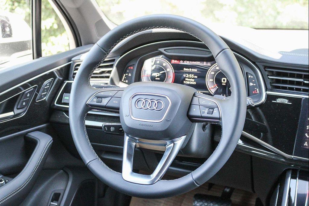new 2025 Audi Q7 car, priced at $71,625